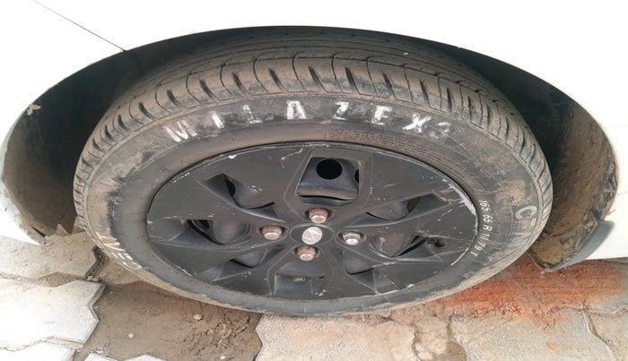 2015 Hyundai Xcent S 1.1 CRDI, Diesel, Manual, 1,12,268 km, tyre