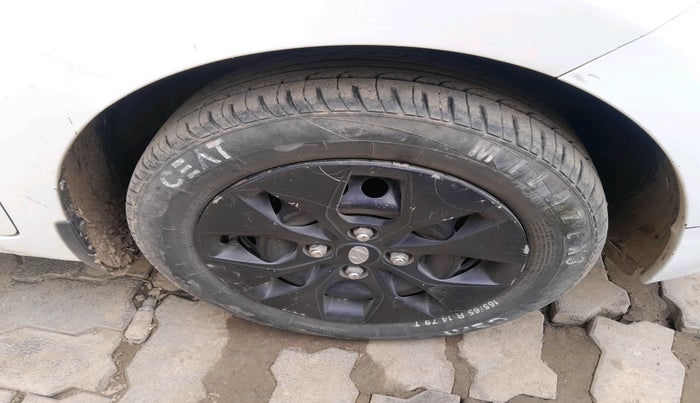 2015 Hyundai Xcent S 1.1 CRDI, Diesel, Manual, 1,12,268 km, tyre