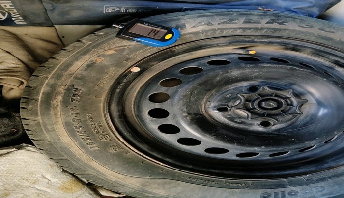 2014 Hyundai Grand i10 SPORTZ 1.2 KAPPA VTVT, Petrol, Manual, 75,584 km, tyre