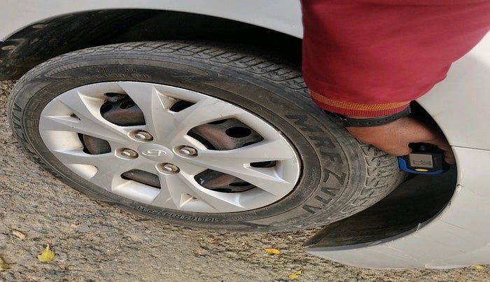 2014 Hyundai Grand i10 SPORTZ 1.2 KAPPA VTVT, Petrol, Manual, 75,584 km, tyre