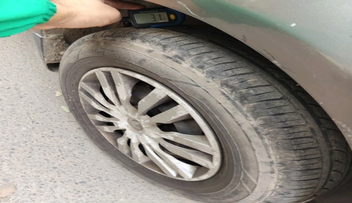 2011 Nissan Sunny XL, Petrol, Manual, 85,734 km, tyre