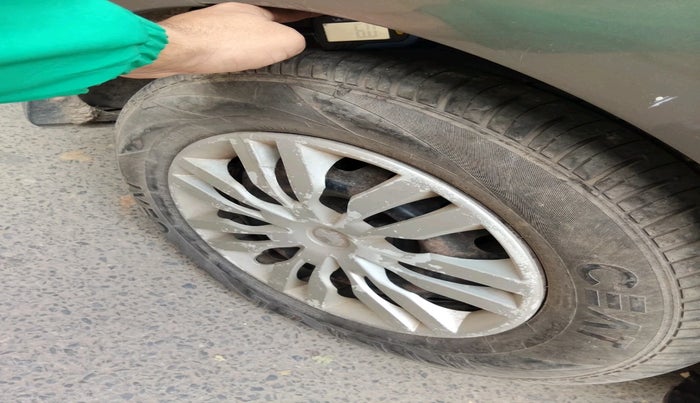 2011 Nissan Sunny XL, Petrol, Manual, 85,734 km, tyre