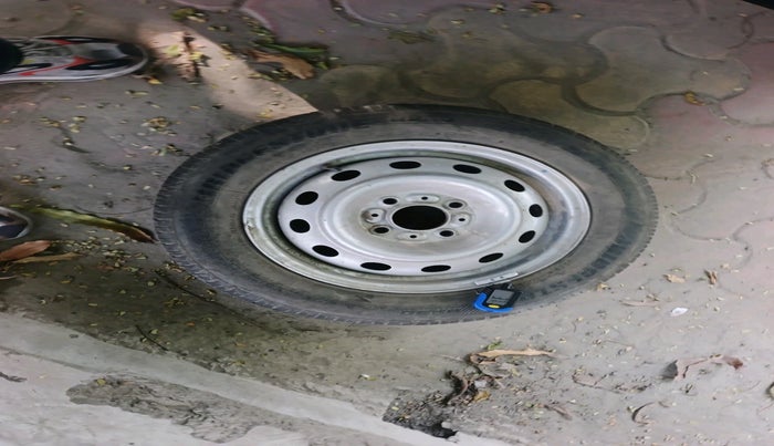 2017 Tata Tiago XZ PETROL, Petrol, Manual, 44,123 km, tyre