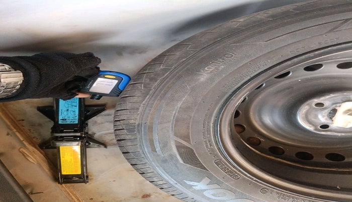 2018 Hyundai Verna 1.6 CRDI SX + AT, Diesel, Automatic, 74,879 km, tyre