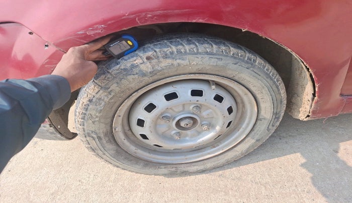 2013 Chevrolet Spark LT 1.0, Petrol, Manual, 60,001 km, tyre