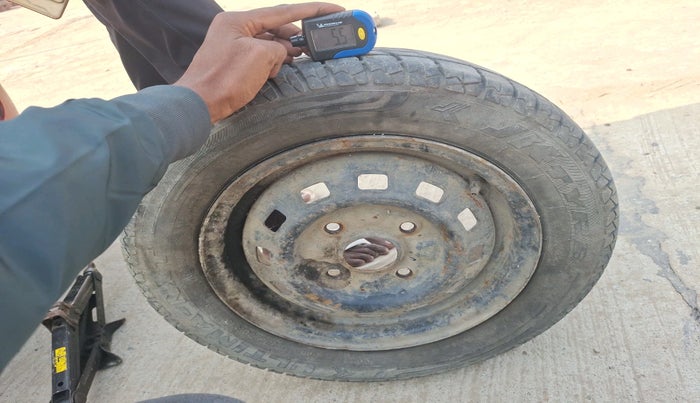 2013 Chevrolet Spark LT 1.0, Petrol, Manual, 60,001 km, tyre