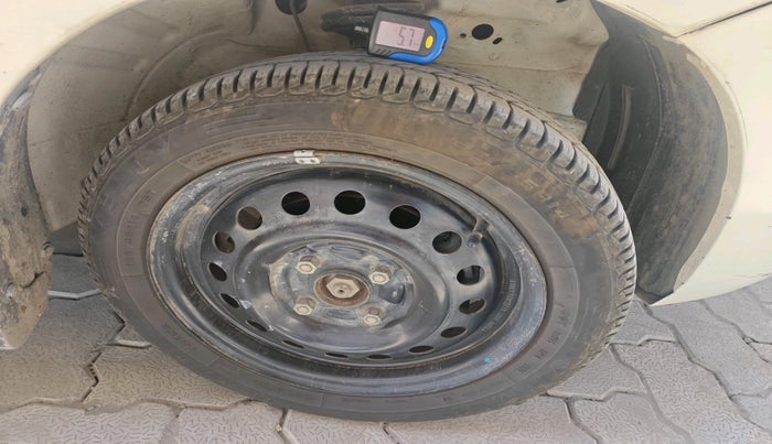 2013 Maruti Wagon R 1.0 VXI, Petrol, Manual, 66,521 km, tyre