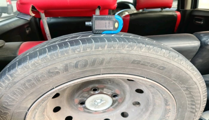 2012 Maruti Wagon R 1.0 LXI LPG, Petrol, Manual, 1,03,675 km, tyre