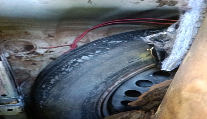 2013 Hyundai Grand i10 SPORTZ 1.1 CRDI, Diesel, Manual, 1,26,164 km, tyre