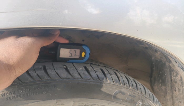 2016 Honda Jazz 1.2L I-VTEC V, Petrol, Manual, 1,23,074 km, tyre