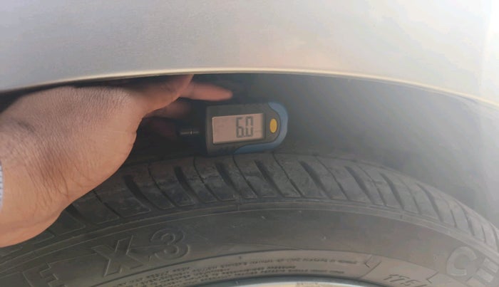 2016 Honda Jazz 1.2L I-VTEC V, Petrol, Manual, 1,23,074 km, tyre