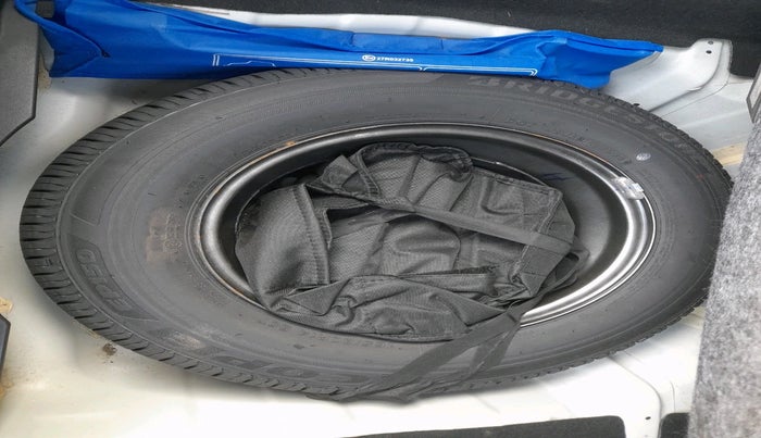 2022 Tata ALTROZ XM PLUS PETROL, Petrol, Manual, 20,295 km, tyre