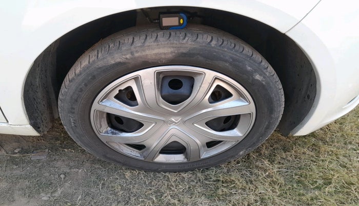 2022 Tata ALTROZ XM PLUS PETROL, Petrol, Manual, 20,295 km, tyre