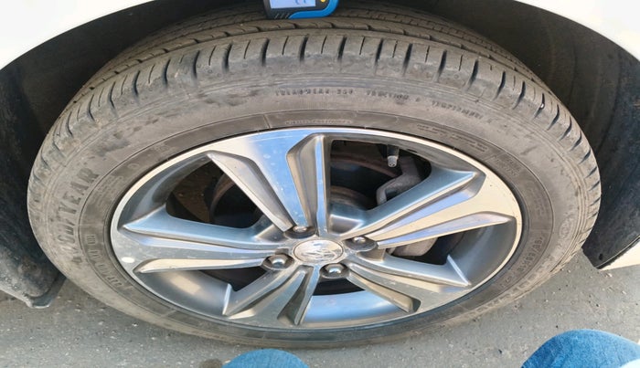 2018 Hyundai Verna 1.6 CRDI SX + AT, Diesel, Automatic, 95,997 km, tyre