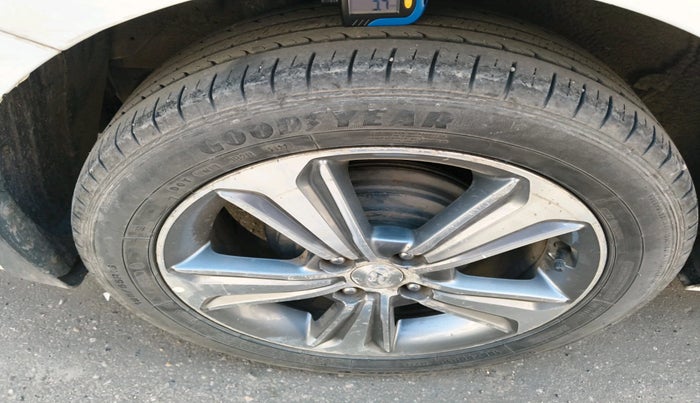 2018 Hyundai Verna 1.6 CRDI SX + AT, Diesel, Automatic, 95,997 km, tyre