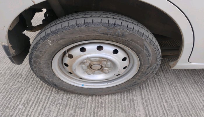 2018 Maruti Wagon R 1.0 LXI CNG, Petrol, Manual, 88,309 km, tyre