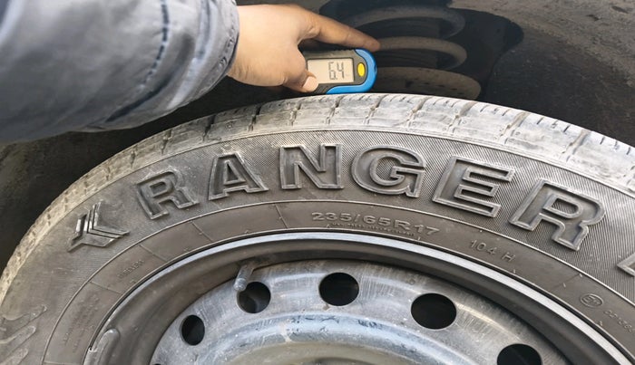 2017 Mahindra XUV500 W6, Diesel, Manual, 87,474 km, tyre