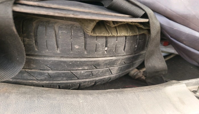 2015 Honda Jazz 1.2L I-VTEC V AT, Petrol, Automatic, 63,892 km, tyre