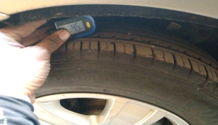 2011 Skoda Laura AMBIENTE 1.8 TSI, Petrol, Manual, 1,00,000 km, tyre