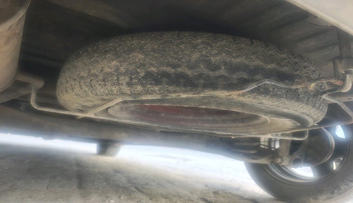 2022 Renault TRIBER RXZ, Petrol, Manual, 46,966 km, tyre