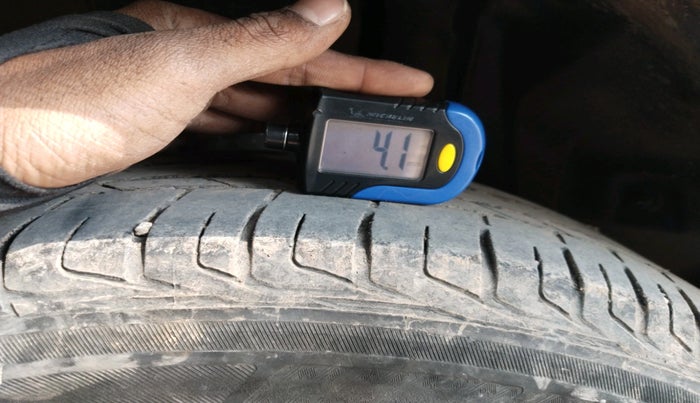 2018 Maruti Vitara Brezza ZDI PLUS, Diesel, Manual, 1,58,225 km, tyre