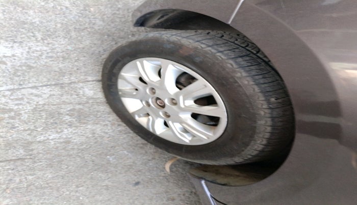 2017 Tata Tiago XZA PETROL, Petrol, Automatic, 36,797 km, tyre