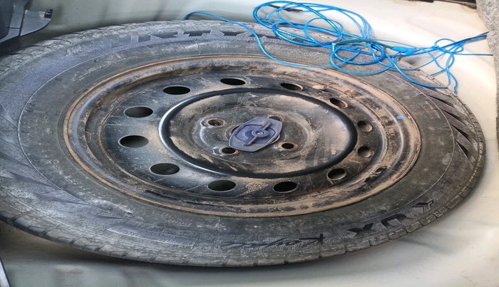 2022 Maruti Swift VXI, Petrol, Manual, 77,293 km, tyre