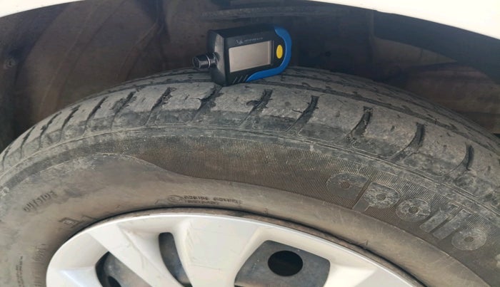 2022 Maruti Swift VXI, Petrol, Manual, 77,293 km, tyre