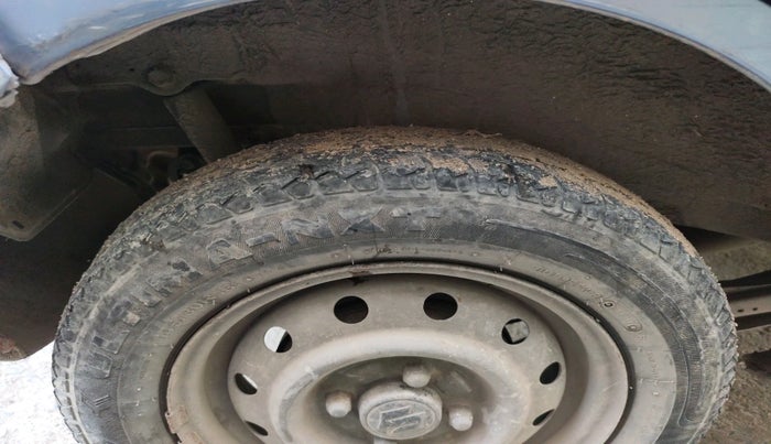 2010 Maruti Wagon R 1.0 LXI, Petrol, Manual, 1,08,164 km, tyre