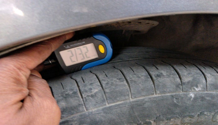 2012 Hyundai i20 ASTA 1.2, Petrol, Manual, 91,570 km, tyre