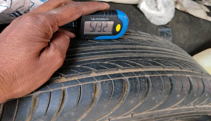 2012 Hyundai i20 ASTA 1.2, Petrol, Manual, 91,570 km, tyre