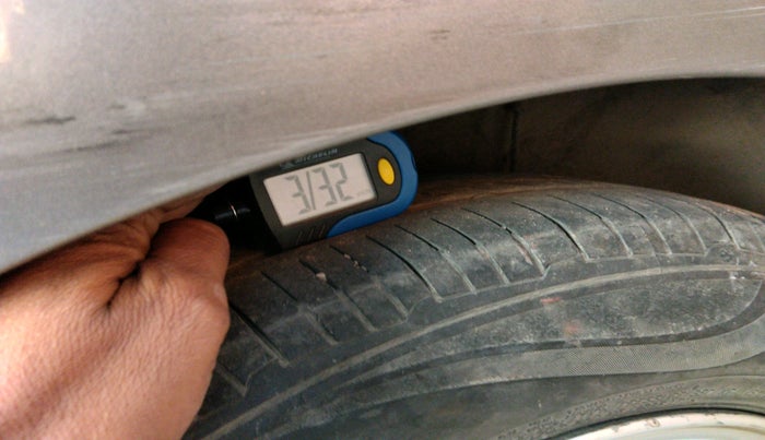 2012 Hyundai i20 ASTA 1.2, Petrol, Manual, 91,570 km, tyre