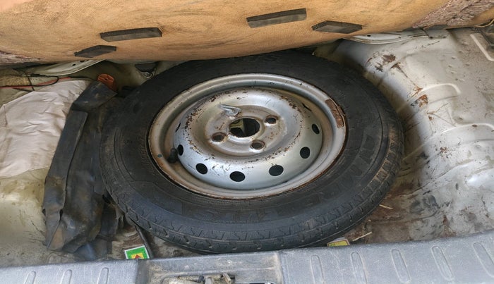 2018 Maruti Alto 800 LXI, Petrol, Manual, 51,893 km, tyre