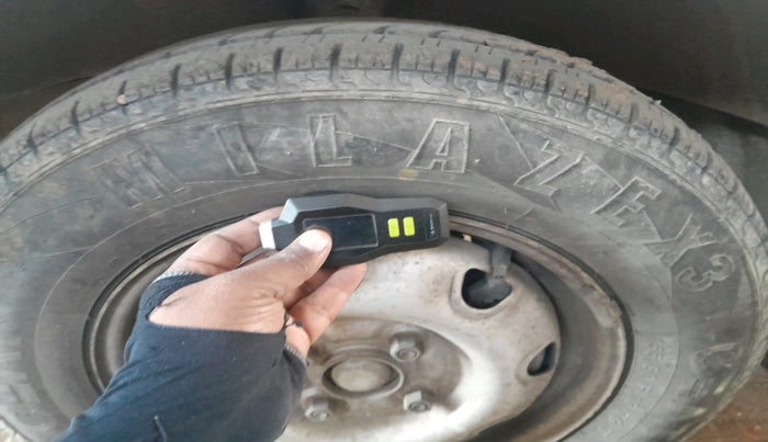 2019 Maruti Eeco 5 STR WITH A/C+HTR, Petrol, Manual, 68,255 km, tyre