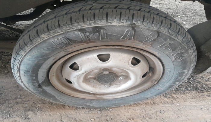 2019 Maruti Eeco 5 STR WITH A/C+HTR, Petrol, Manual, 68,255 km, tyre