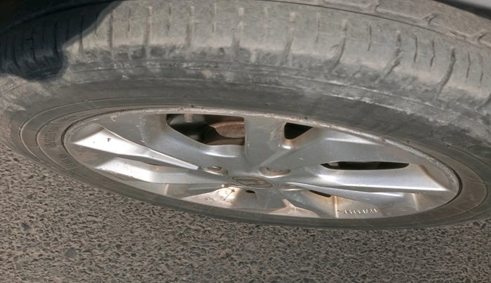 2019 Honda Amaze 1.5L I-DTEC V, Diesel, Manual, 1,08,000 km, tyre