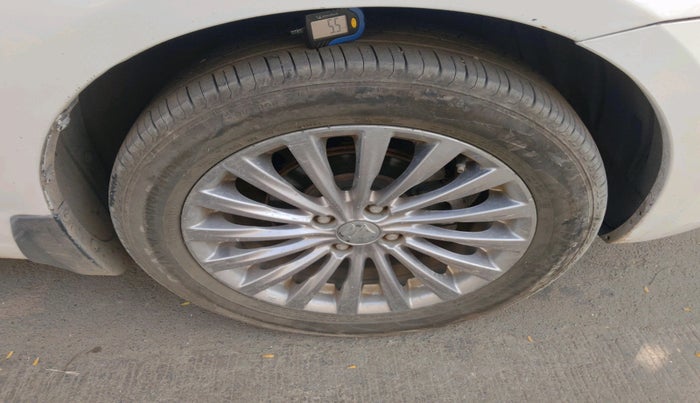 2017 Maruti Ciaz ALPHA DIESEL 1.3, Diesel, Manual, 1,16,591 km, tyre