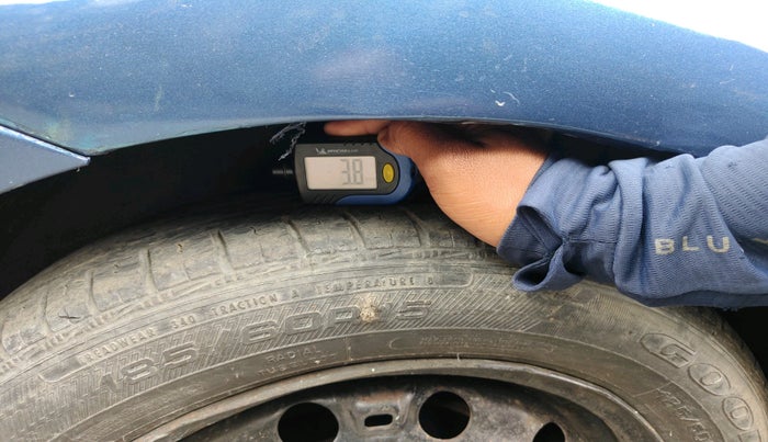 2017 Volkswagen Ameo COMFORTLINE 1.5L, Diesel, Manual, 1,24,958 km, tyre