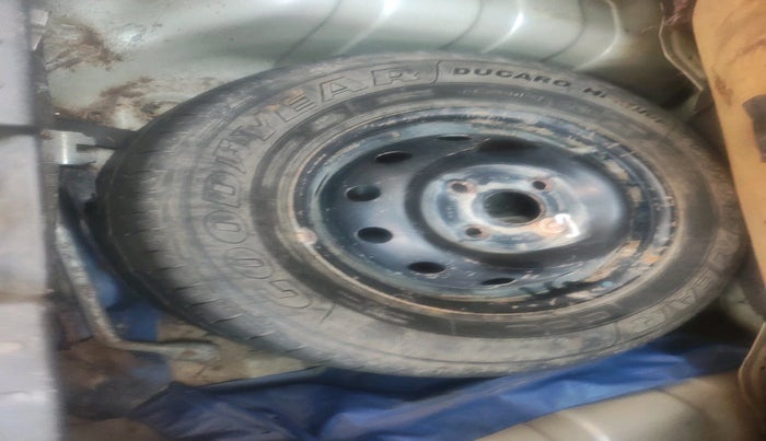 2013 Maruti Alto 800 LXI, Petrol, Manual, 64,834 km, tyre