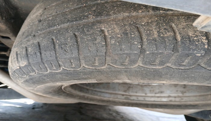 2015 Mahindra XUV500 W8, Diesel, Manual, 62,000 km, tyre