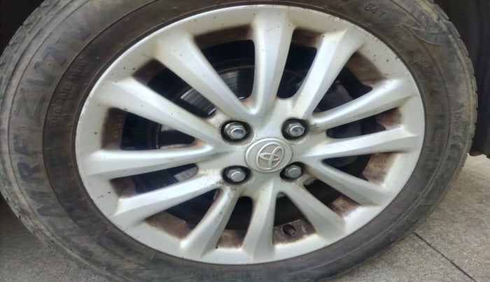 2011 Toyota Etios VX, Petrol, Manual, 1,14,542 km, tyre