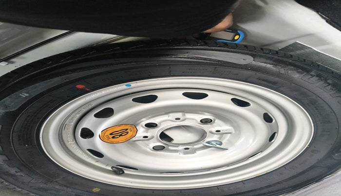 2025 Tata Tiago XTA PETROL, Petrol, Automatic, 1,568 km, tyre