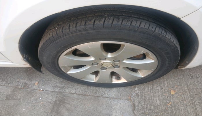 2011 Skoda Superb ELEGANCE 1.8 TSI AT, Petrol, Automatic, 40,002 km, tyre