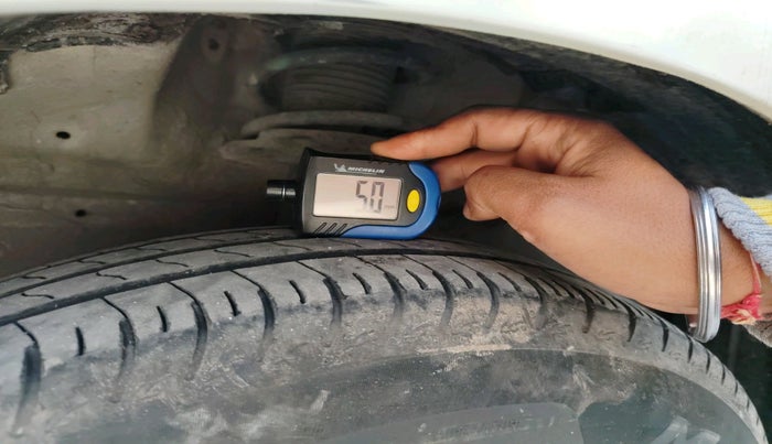 2014 Maruti Swift Dzire VXI, Petrol, Manual, 63,383 km, tyre