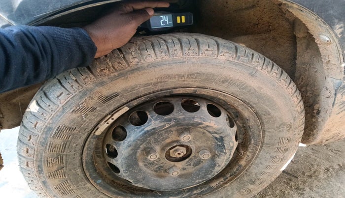 2015 Maruti Alto 800 LXI, Petrol, Manual, 1 km, tyre