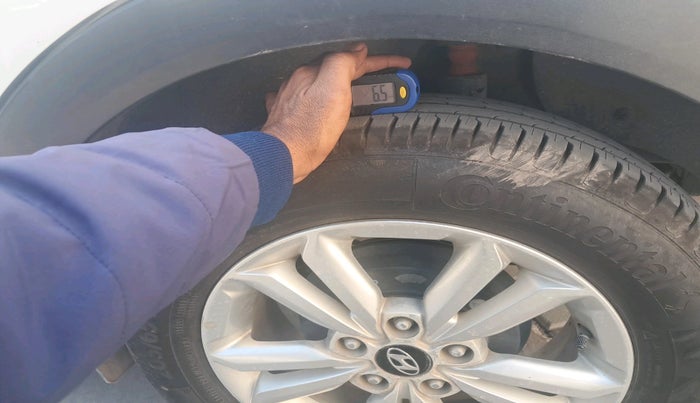 2015 Hyundai Creta SX PLUS 1.6 PETROL, Petrol, Manual, 48,997 km, tyre