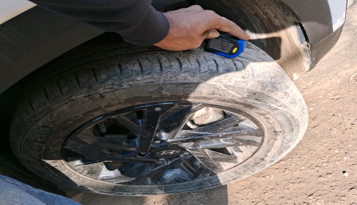 2024 Hyundai Creta S (O) 1.5 PETROL, Petrol, Manual, 22,048 km, tyre