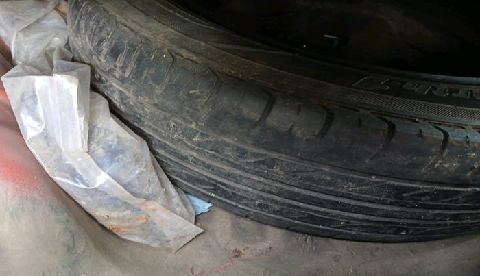 2012 Maruti Alto K10 VXI, Petrol, Manual, 1,14,111 km, tyre