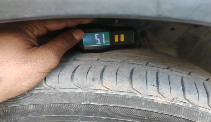 2019 Honda WR-V 1.5L I-DTEC VX MT, Diesel, Manual, 1,27,207 km, tyre