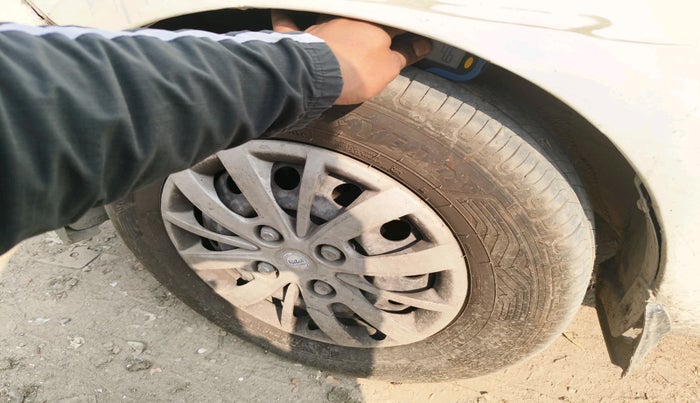 2012 Hyundai i10 MAGNA 1.2, Petrol, Manual, 1,17,160 km, tyre